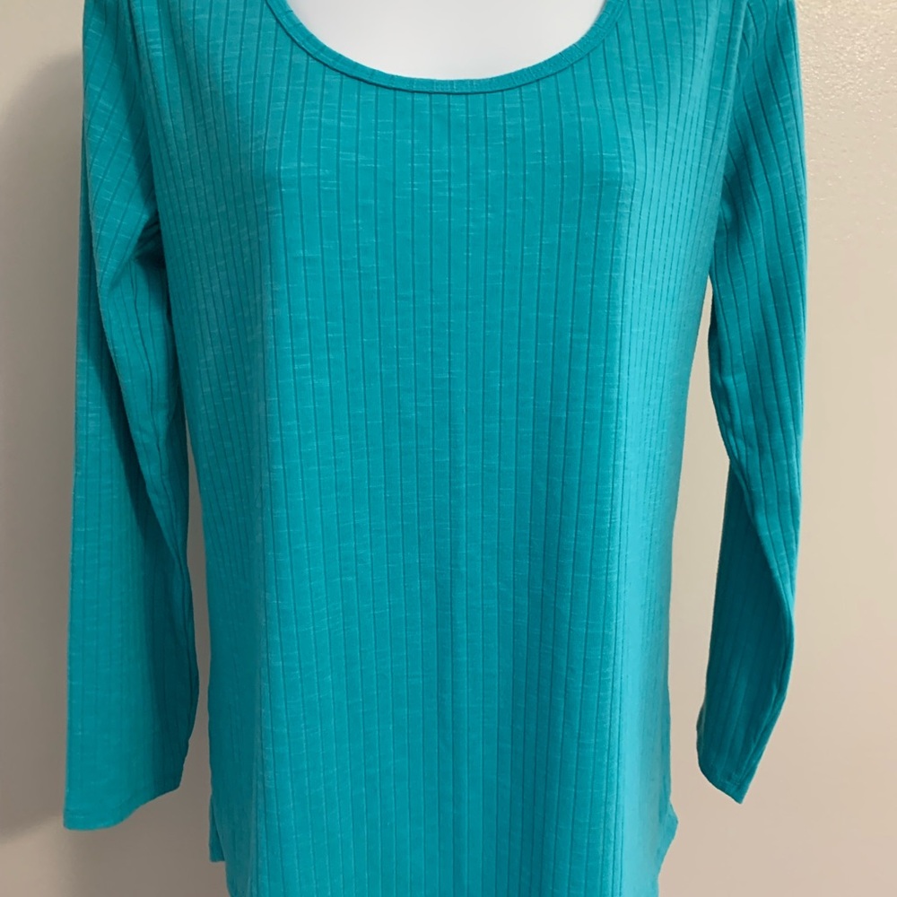 LuLa Roe Ribbed Top - Picture 15 of 16